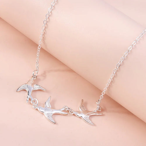 Punk Girl Necklace 2025 Fashion New Wild Temperament Simple Three Bird Necklace Women's Clothing Sale Tourquoise Necklace